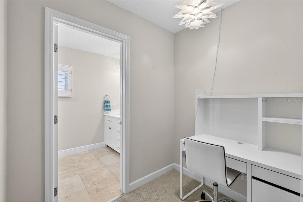 800 MADONNA BOULEVARD 1 photo 21