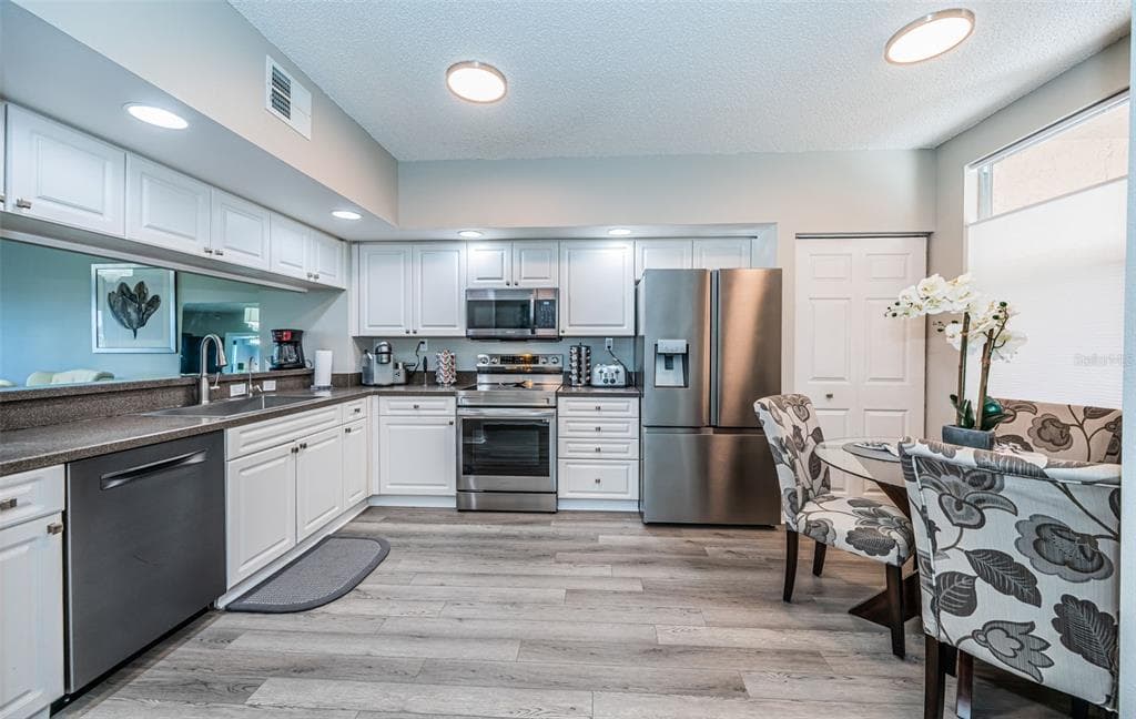 6450 SHORELINE DRIVE 9203 photo 21