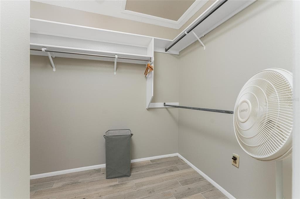 88 OAKLAND HILLS PLACE photo 23