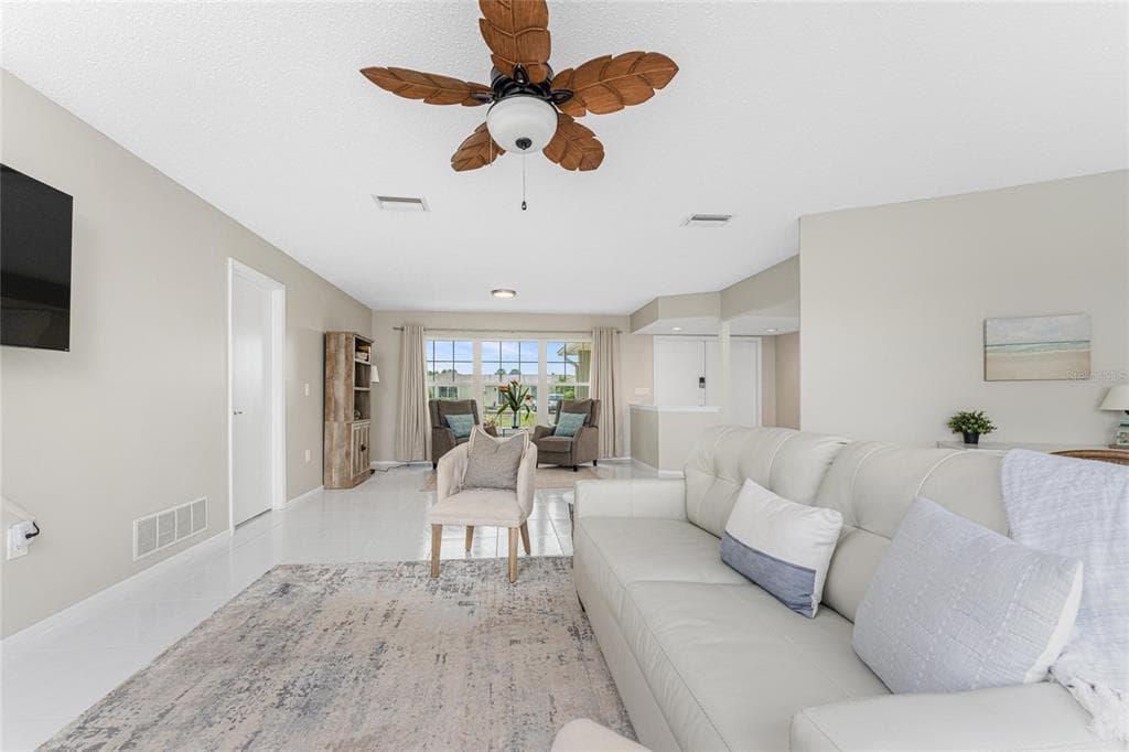 88 OAKLAND HILLS PLACE photo 4