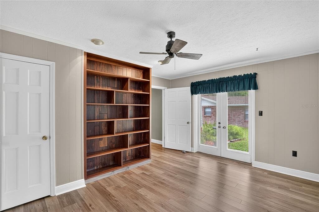 1502 AZALEA STREET photo 17