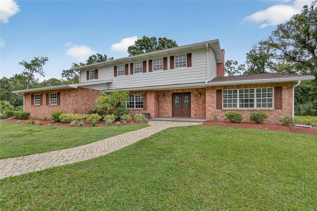 1502 AZALEA STREET photo 5