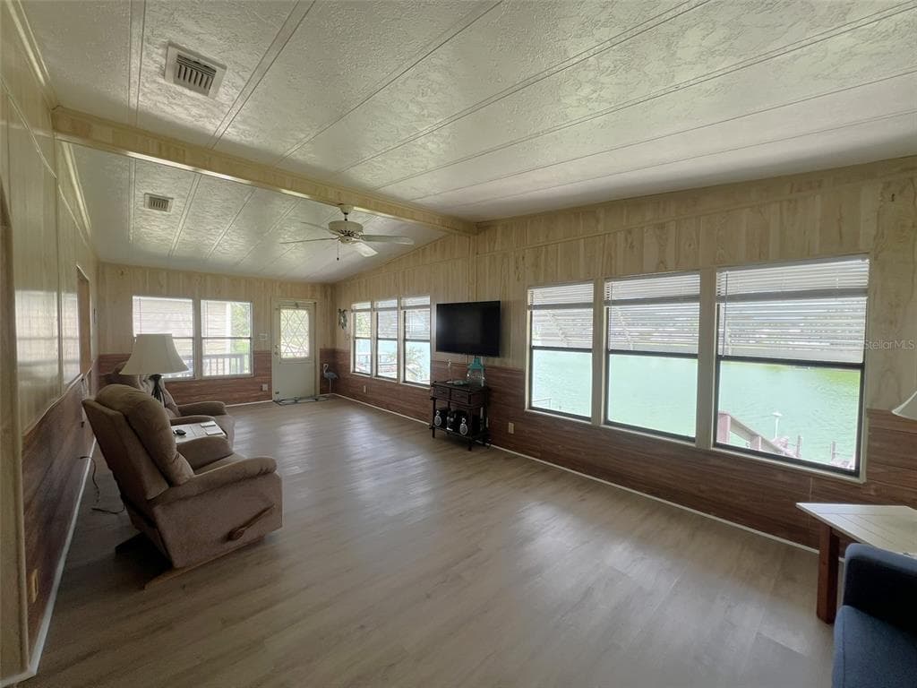 2055 S FLORAL AVENUE 133 photo 24