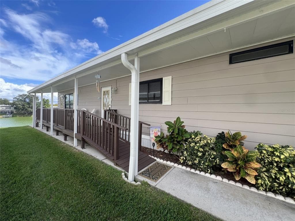 2055 S FLORAL AVENUE #133 4