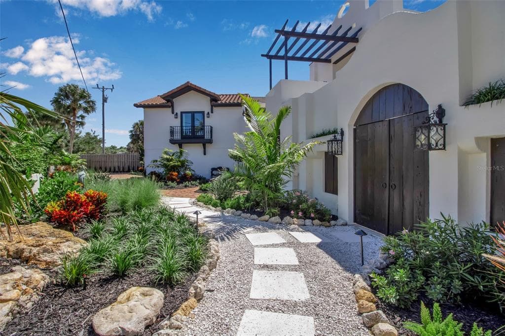 121 N CASEY KEY ROAD photo 2