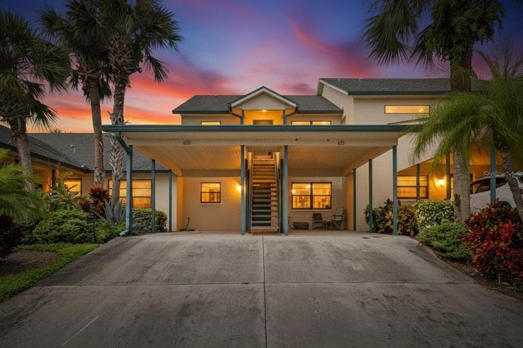 620 YARDARM DRIVE #10 1