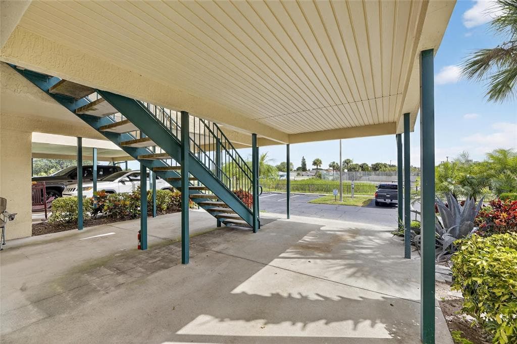 620 YARDARM DRIVE 10 photo 8