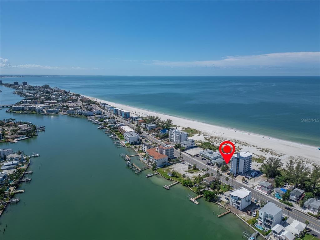 10178 GULF BOULEVARD photo 12