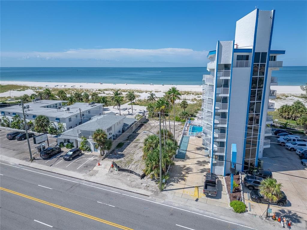 10178 GULF BOULEVARD photo 7