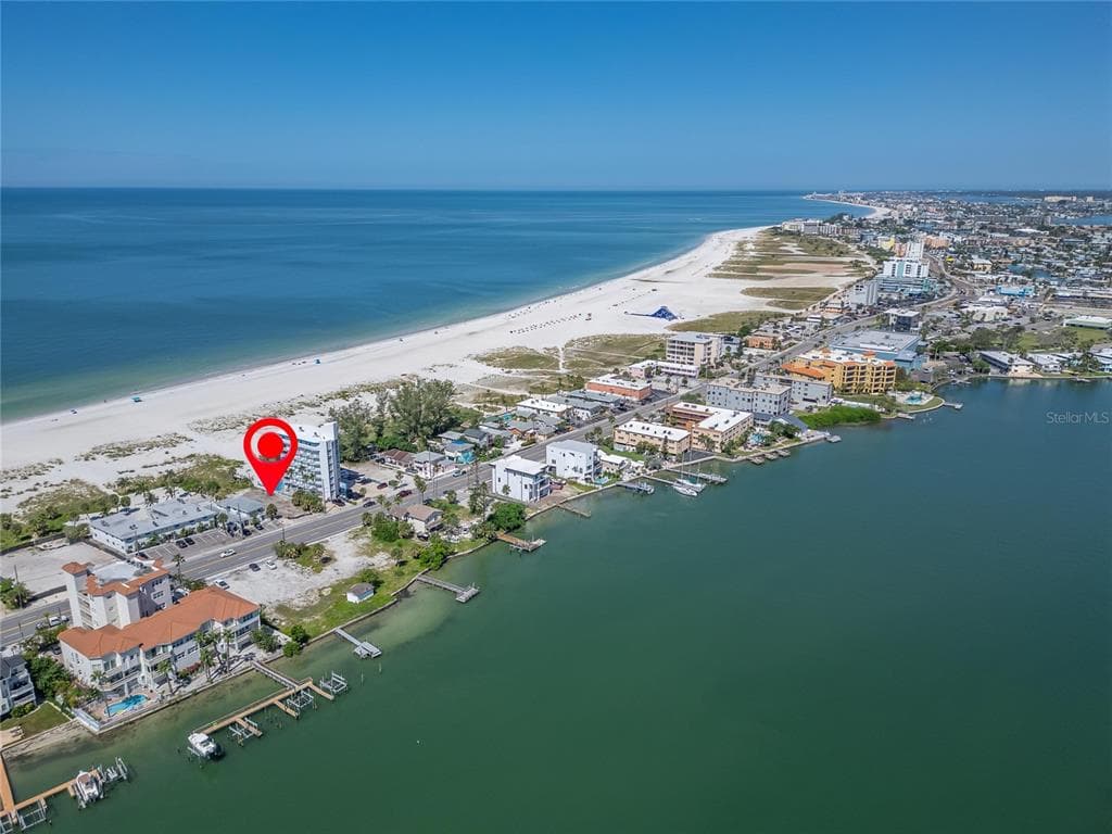 10178 GULF BOULEVARD photo 11
