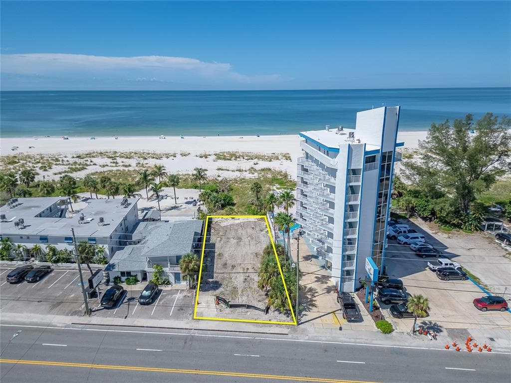 10178 GULF BOULEVARD photo 4
