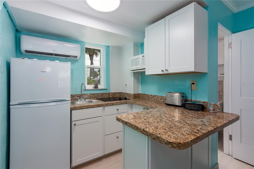 11730 GULF BOULEVARD 4 photo 5