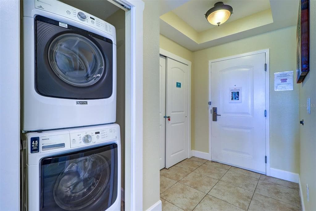 399 2ND STREET 716 photo 23