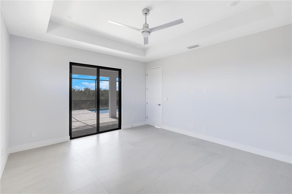 14431 ARTESIA AVENUE photo 10