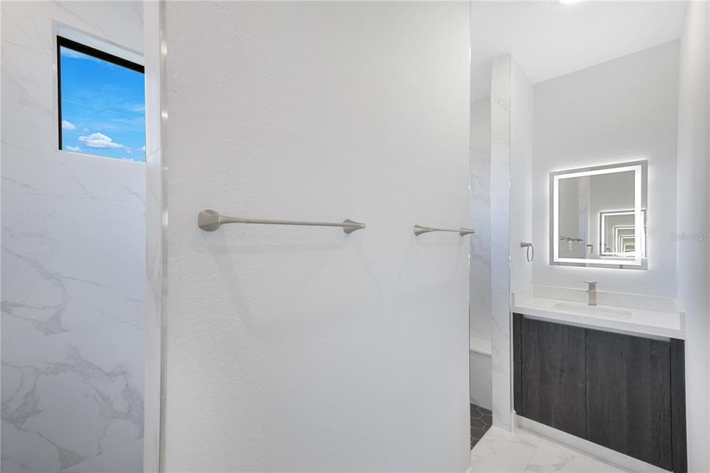 10123 BOYLSTON STREET photo 13
