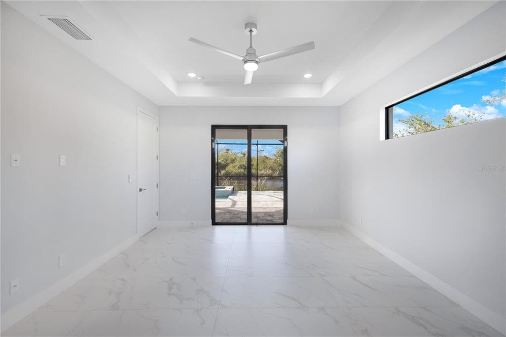 10123 BOYLSTON STREET photo 11