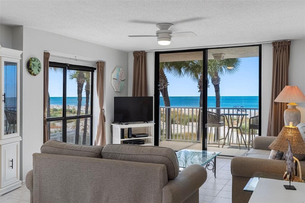 13336 GULF BOULEVARD 101 photo 3