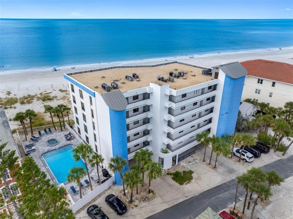 13336 GULF BOULEVARD 101 photo 19