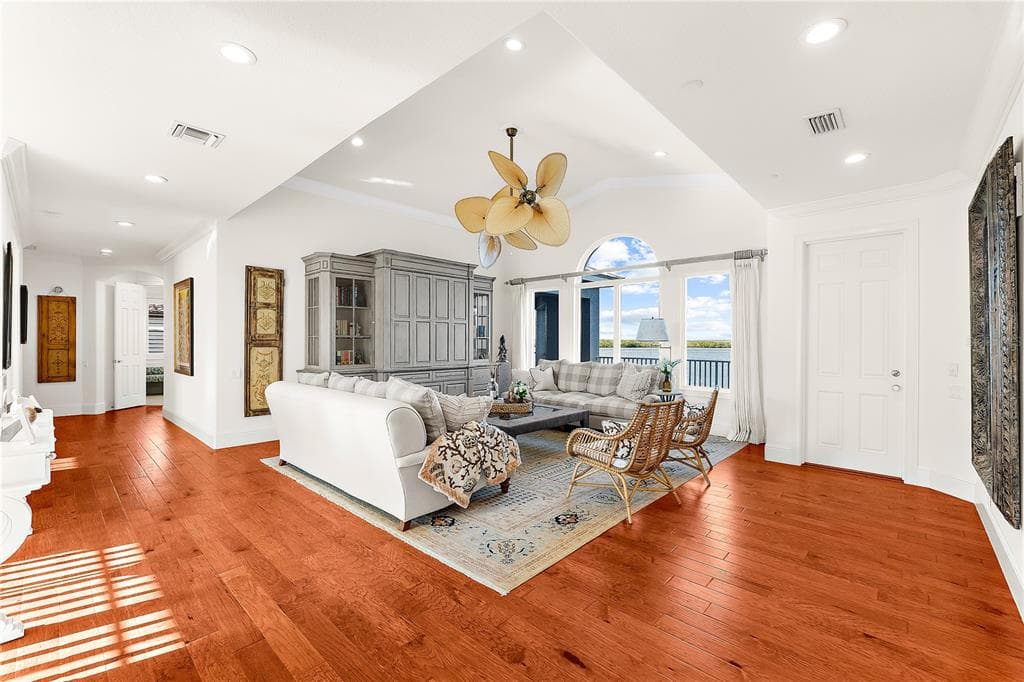 757 HIDEAWAY BAY DRIVE photo 9