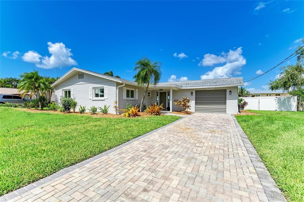 4412 DOLPHIN LANE photo 4