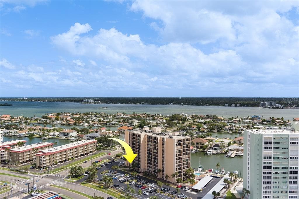 51 ISLAND WAY 101 photo 3