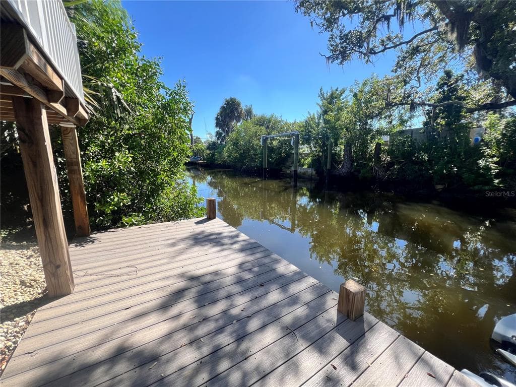 2233 BROOKWOOD DRIVE photo 4