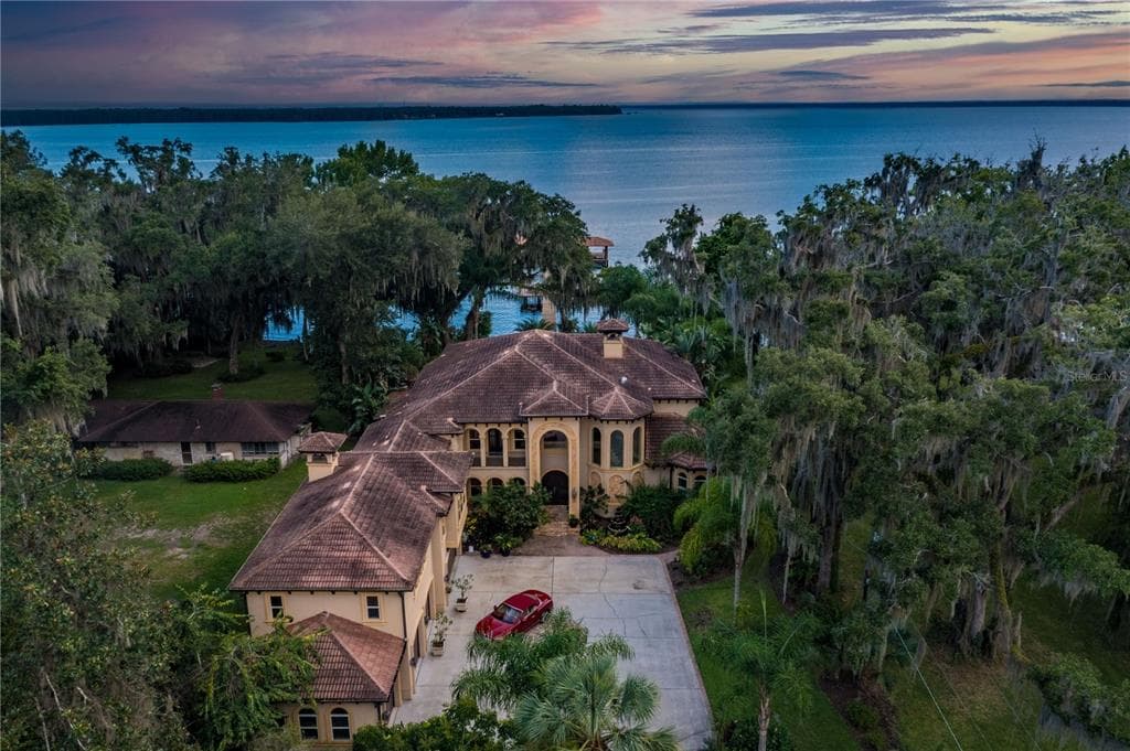 8289 COLEE COVE ROAD 2
