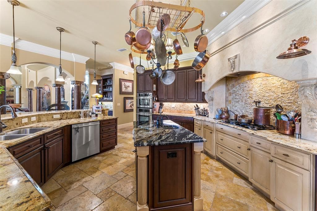 8289 COLEE COVE ROAD photo 12
