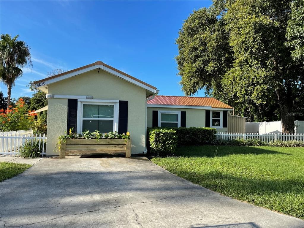 5830 ALLIGATOR LAKE SHORE W 1
