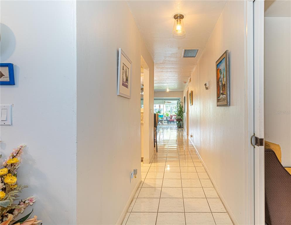 1421 NW 19TH TERRACE 102 photo 6