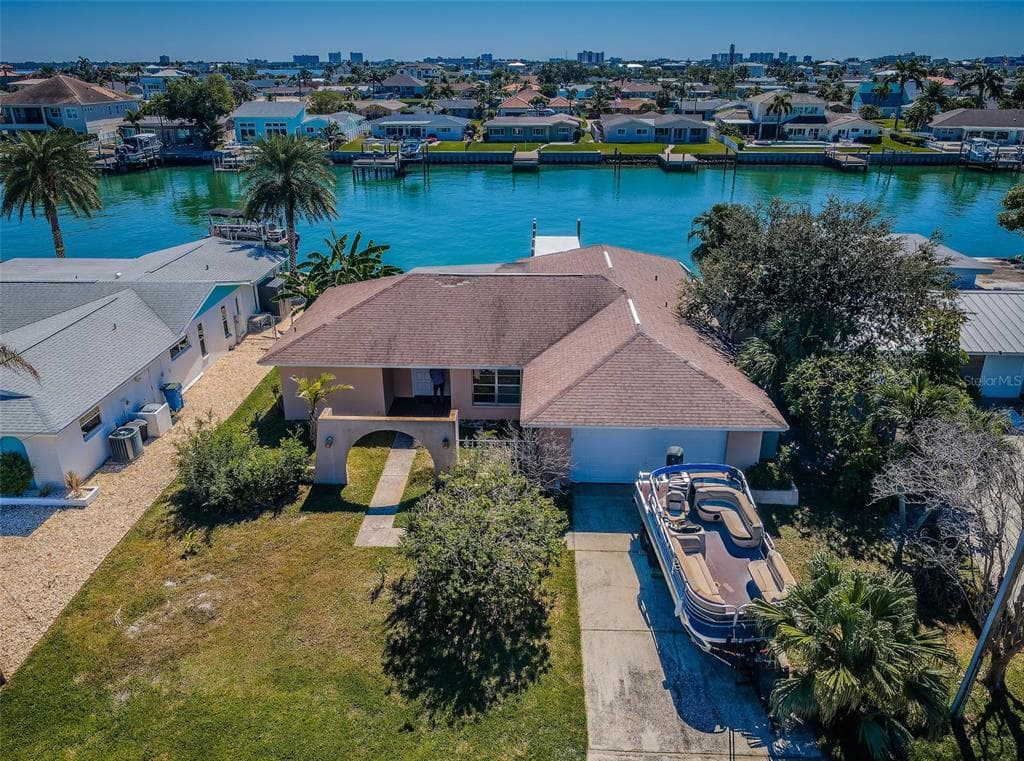 755 CAPRI BOULEVARD photo 2