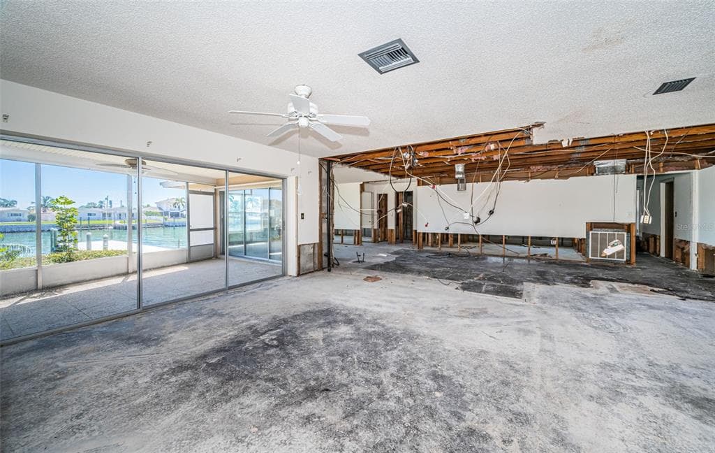 755 CAPRI BOULEVARD photo 14