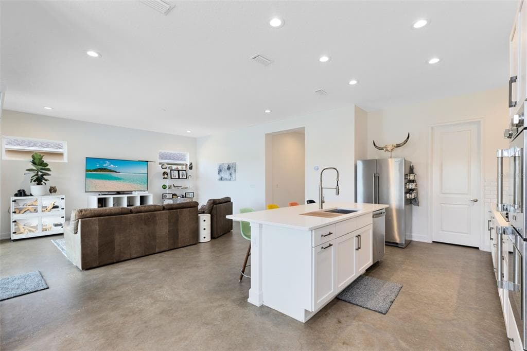 513 MOSAIC BOULEVARD photo 13