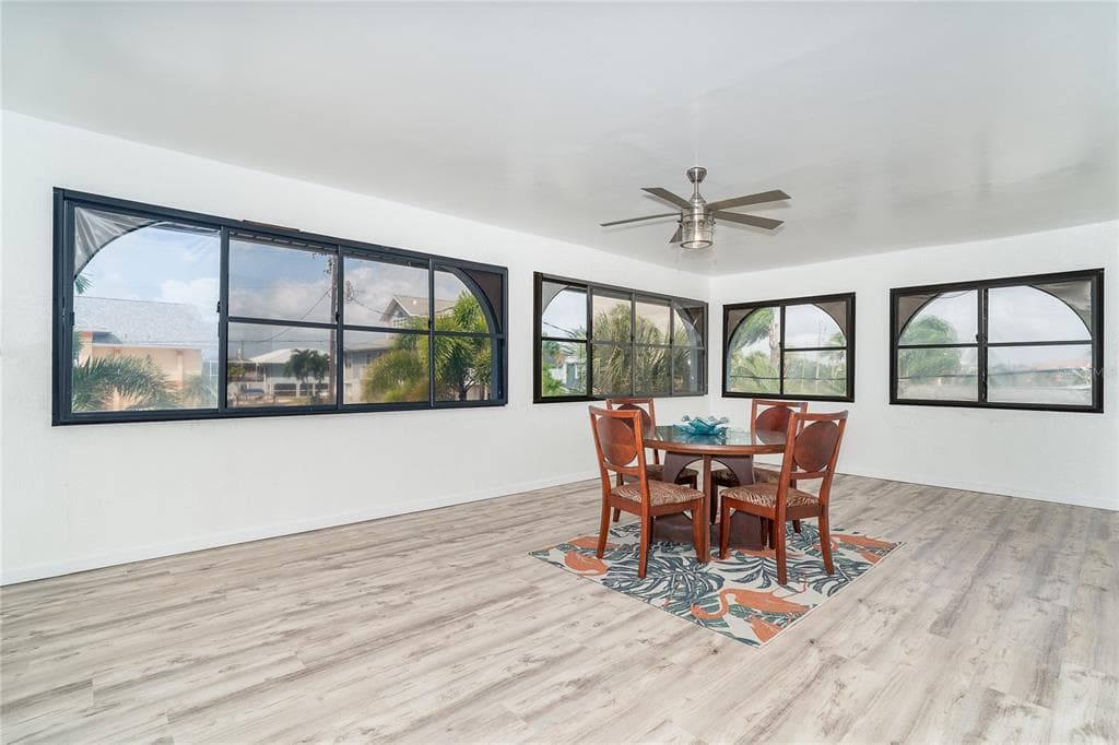 10467 MARION STREET photo 17