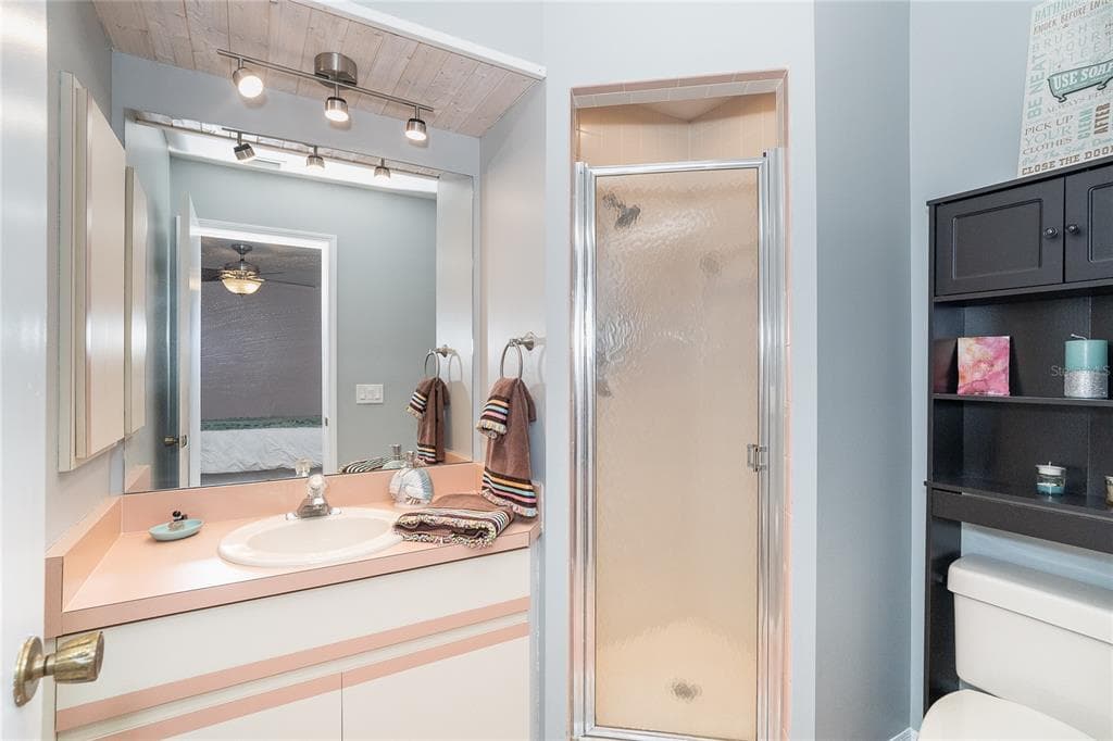 10467 MARION STREET photo 24