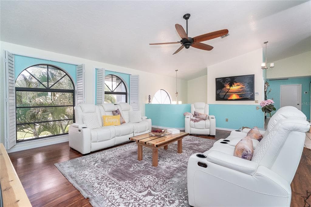 10467 MARION STREET photo 8