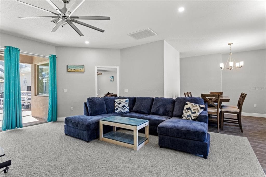 11752 W VALLEY SPRING LANE photo 19