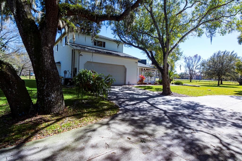 9215 RIDGE ROAD photo 13