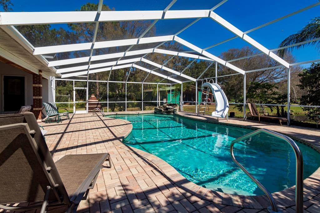 9215 RIDGE ROAD photo 4