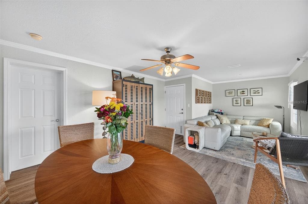 4924 BEACH DRIVE SE F photo 15