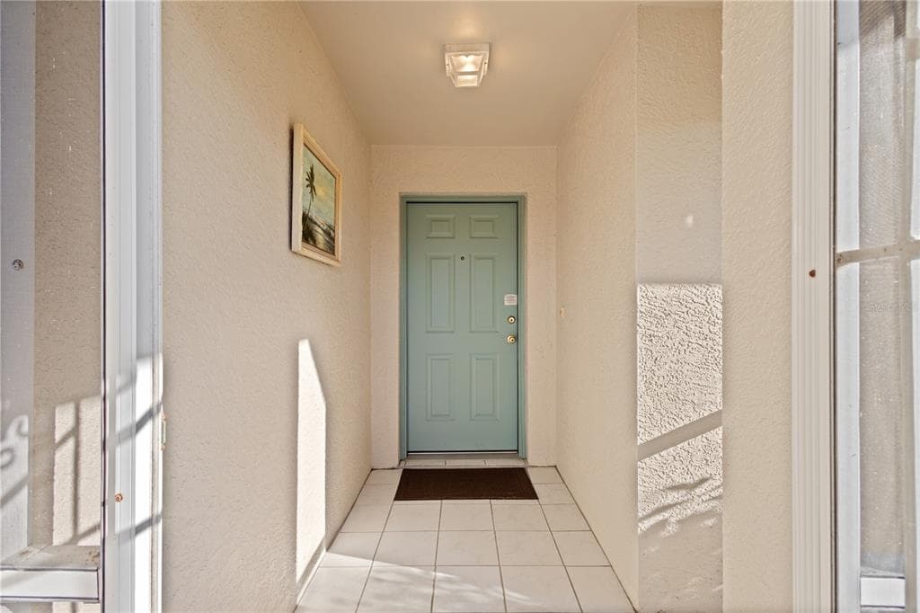 12454 SW KINGSWAY CIRCLE 202 photo 3