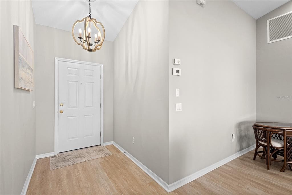 12454 SW KINGSWAY CIRCLE 202 photo 8
