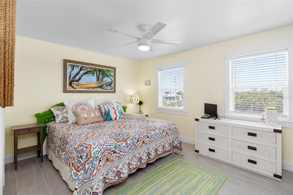 460 GULF BOULEVARD 4 photo 20