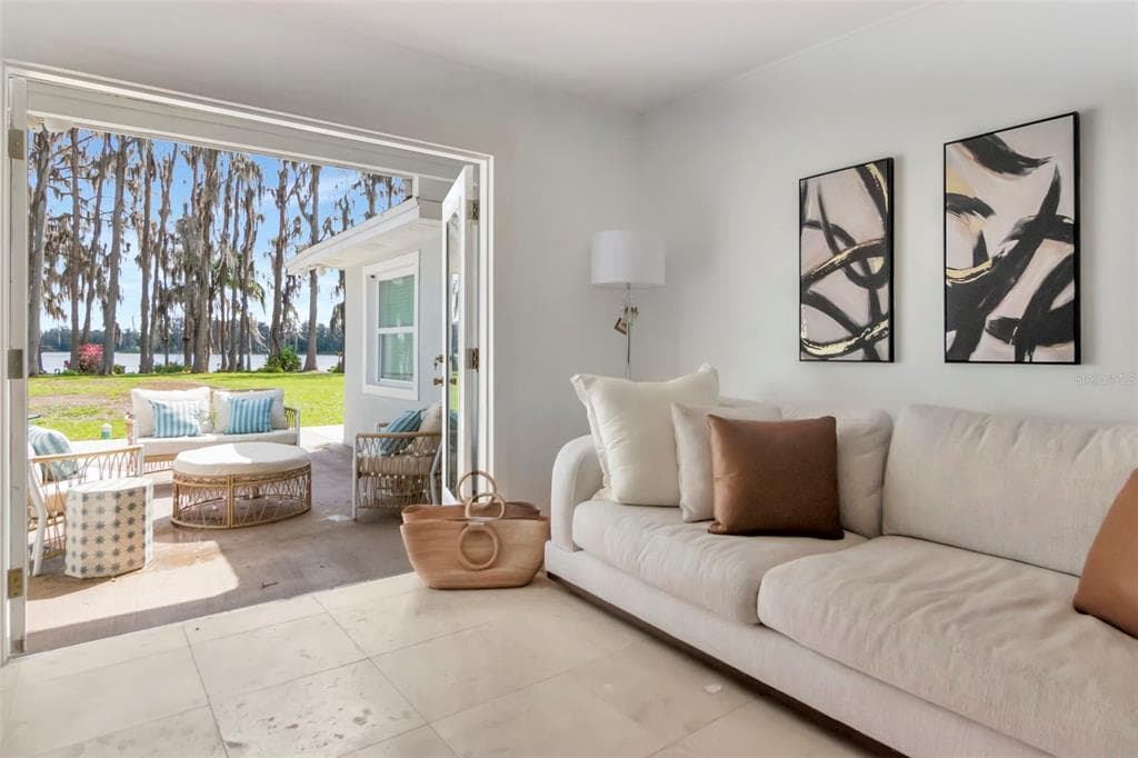 19207 CROOKED LANE 2