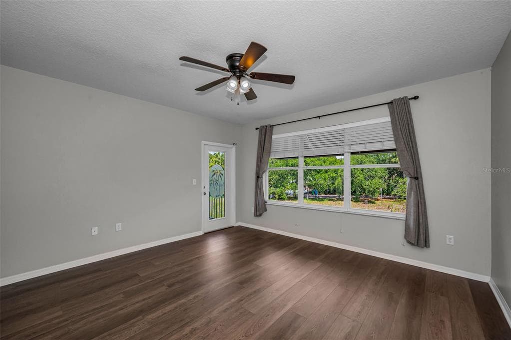 1400 WATER VIEW DRIVE W 202 photo 13