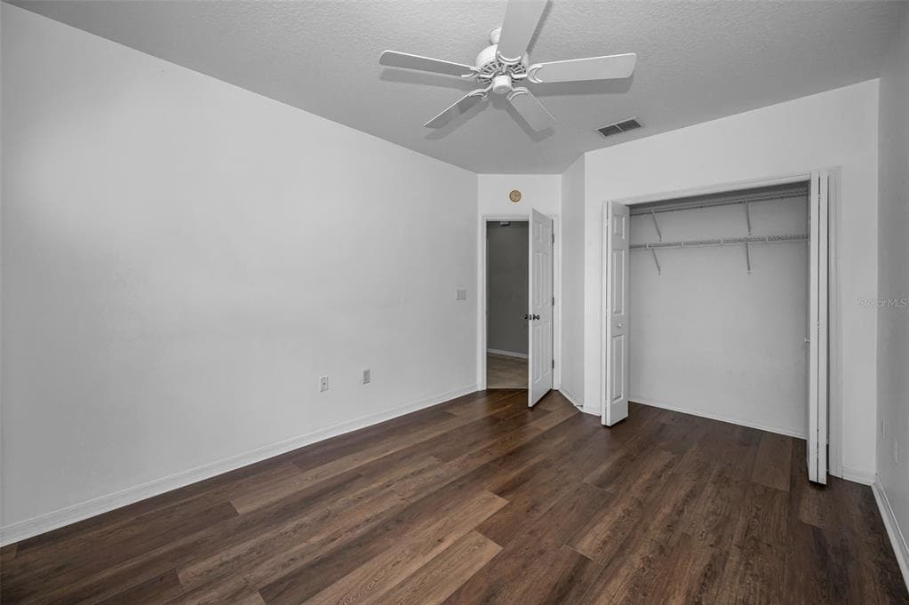 1400 WATER VIEW DRIVE W 202 photo 17