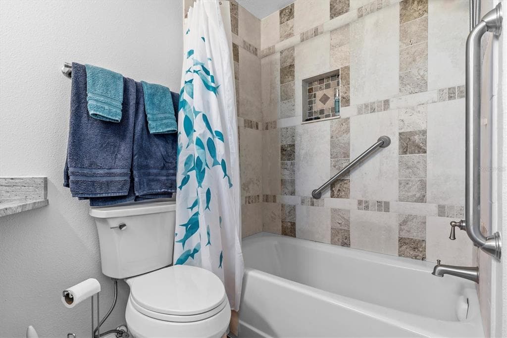 5524 LEEWARD LANE photo 14