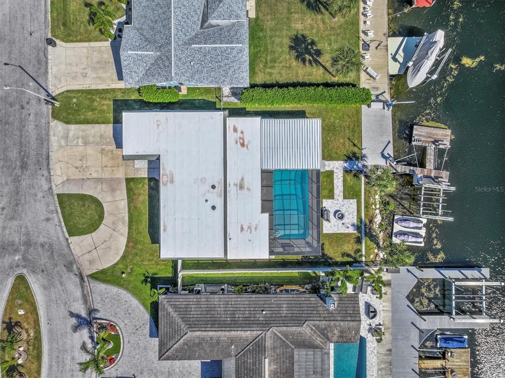 5524 LEEWARD LANE photo 18