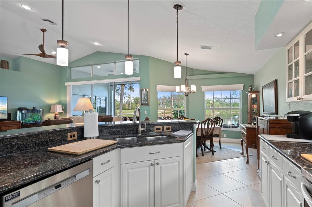 3191 VILLAGE LANE photo 24