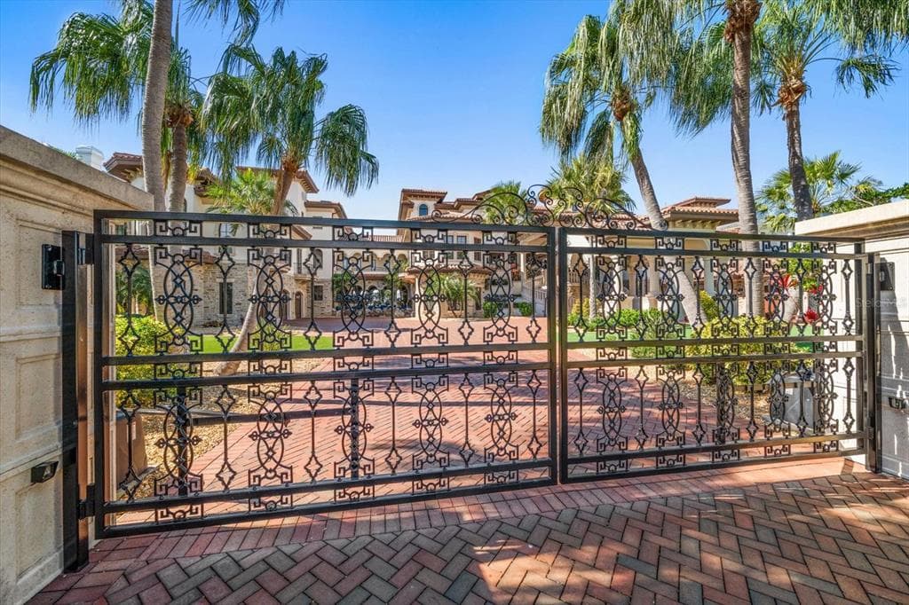 1700 GULF BOULEVARD photo 7